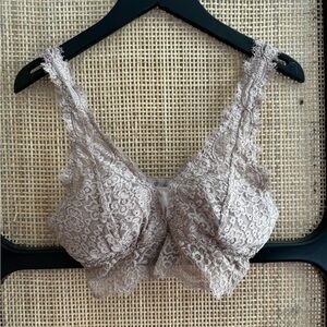 ❗️SOLD❗️Aerie Eyelash Lace Plunge Bralette